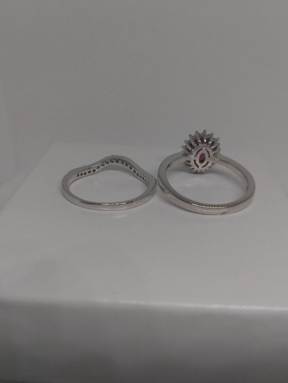 Rhodolite garnet halo ring - Picture 8 of 9